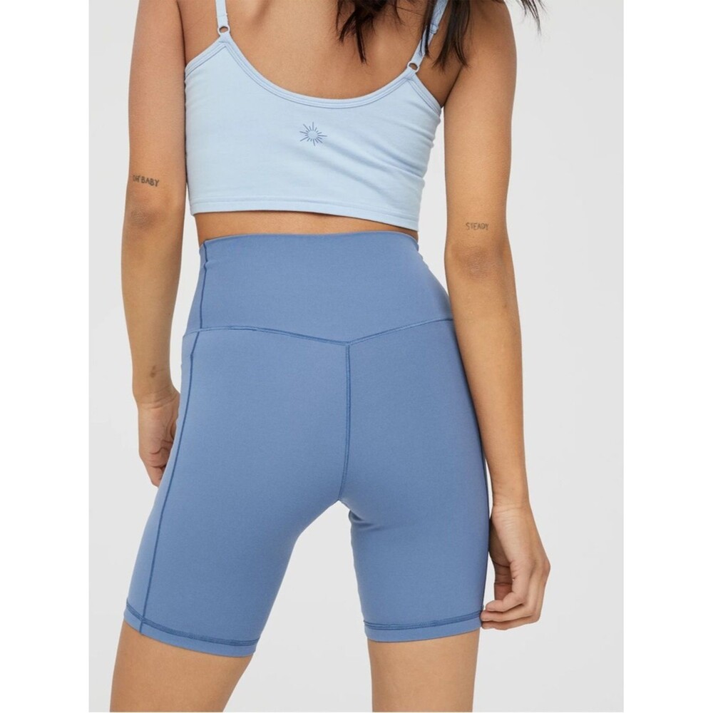 Offline by Aerie Blue Real Me Xtra Bike Shorts Size M 7” - Picture 10 of 10